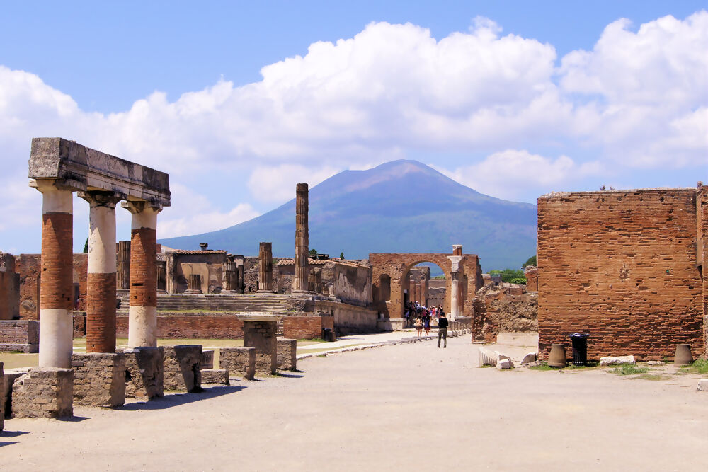 5 things you need to know about Pompeii